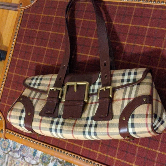 Burberry Shoulder Bag - Picture 1 of 9